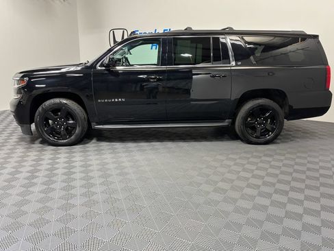Used 2020 Chevrolet Suburban LT AWD/4WD image 2