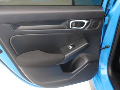 Used 2022 Honda Civic Sport image 12