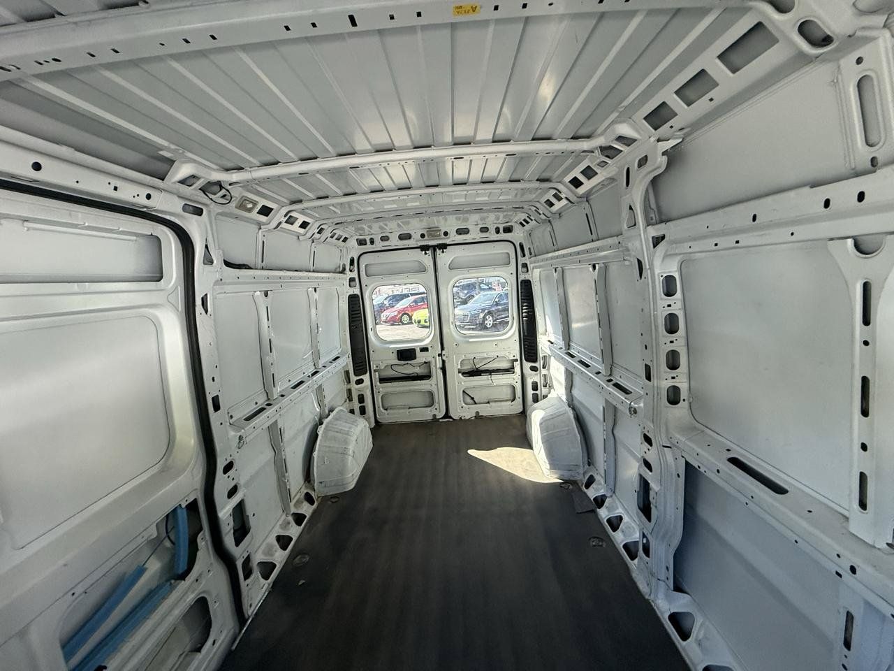 Used 2023 RAM ProMaster 2500 FWD image 16