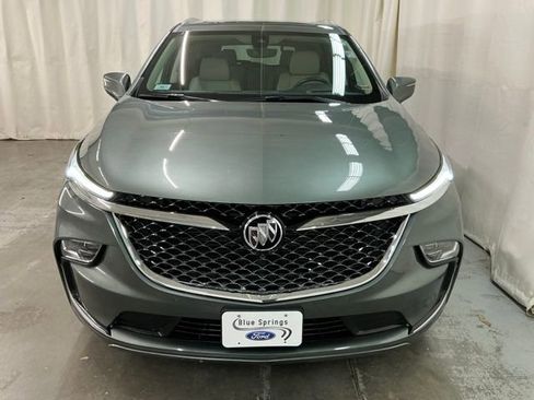 Used 2023 Buick Enclave Avenir w/ Avenir Technology Package image 9