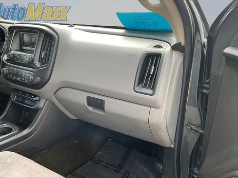 Used 2015 GMC Canyon 4x4 Extended Cab w/ Convenience Package image 29