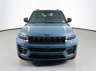 New 2026 Jeep Grand Cherokee Summit w/ Obsidian Package AWD/4WD video 2