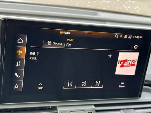 Used 2025 Audi Q5 2.0T Premium image 17