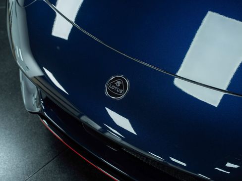 New 2026 Lotus Emira SE image 10