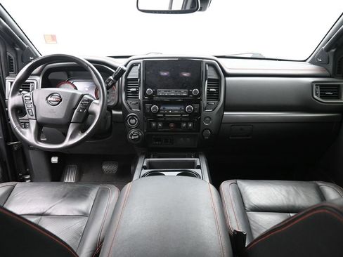 Used 2021 Nissan Titan PRO-4X w/ Pro-4x Convenience Package image 3