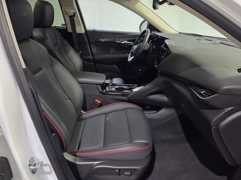 Used 2023 Buick Envision Essence w/ Sport Touring Package AWD/4WD image 15