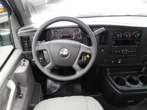 Used 2017 Chevrolet Express 3500 LT w/ LT Preferred Equipment Group RWD image 24