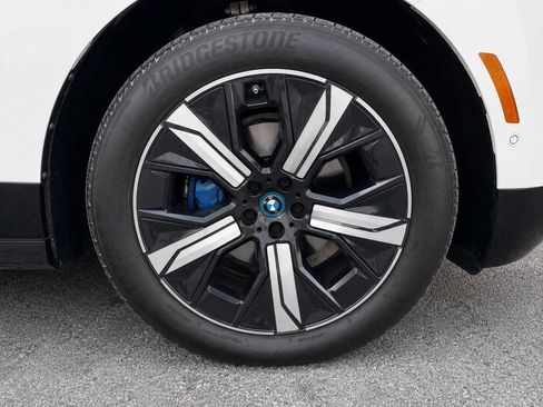 Certified 2023 BMW iX xDrive50 w/ Sport Package AWD/4WD image 8