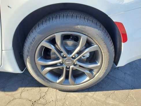 New 2026 Chrysler Pacifica Select image 28