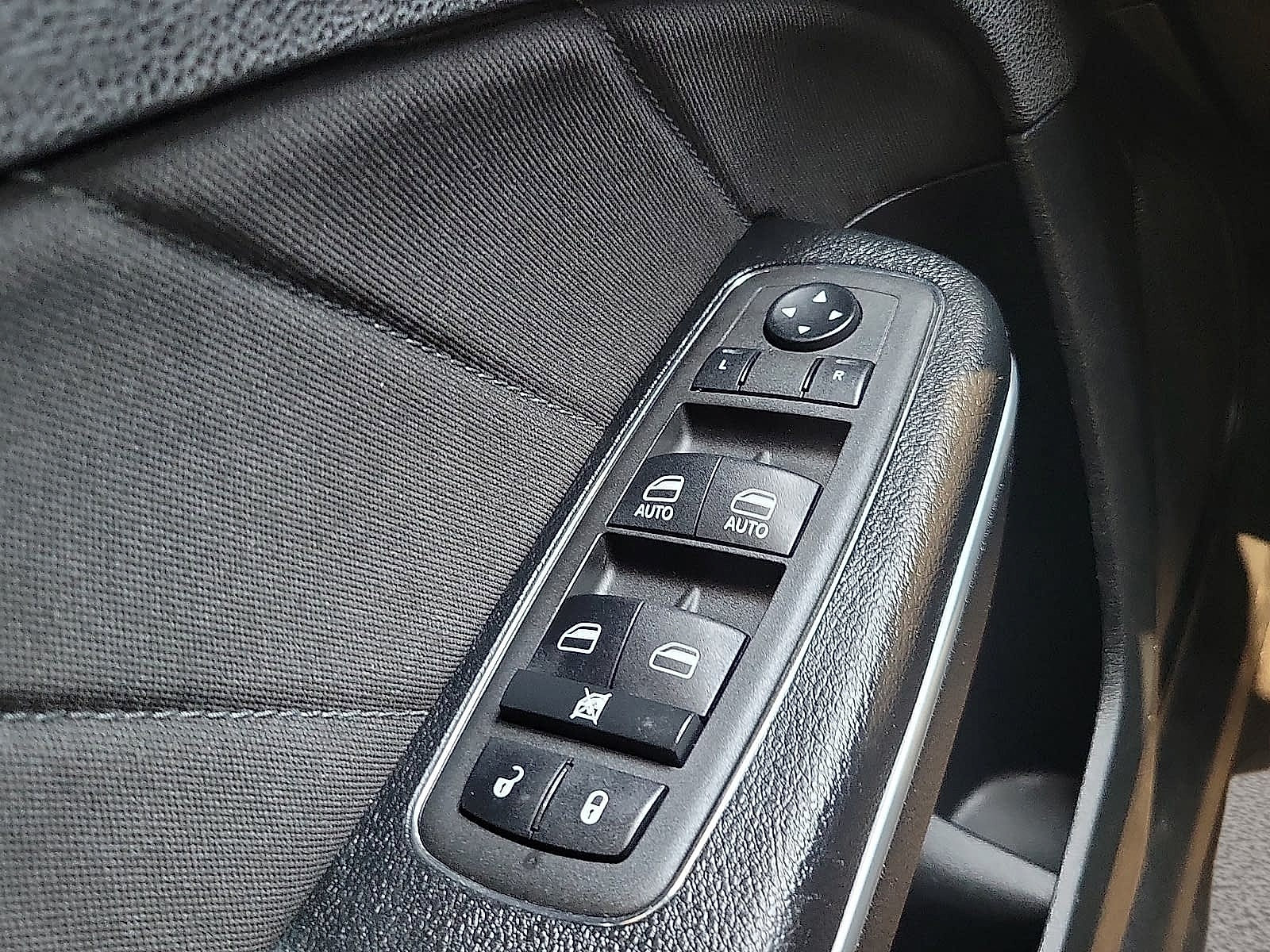 Used 2022 Dodge Charger SXT AWD/4WD image 13