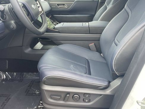 Certified 2026 INFINITI QX80 4WD w/ Sport Exterior Package image 16