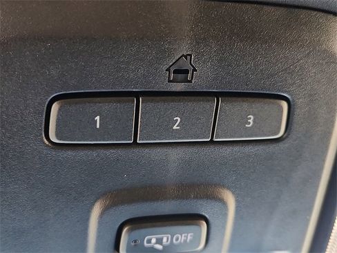 Used 2021 Chevrolet Tahoe High Country w/ Premium Package image 21