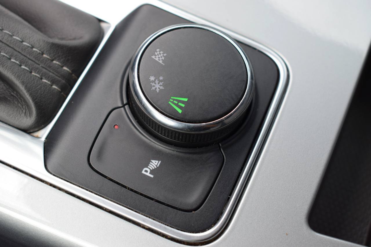 Used 2020 Chevrolet Blazer LT FWD image 29