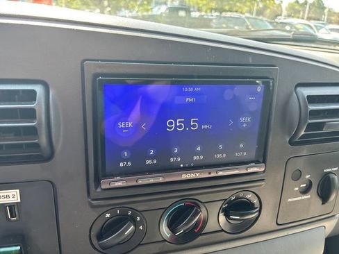 Used 2005 Ford F250 XL RWD image 20