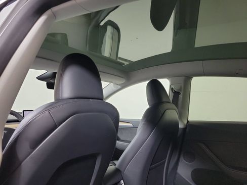 Used 2024 Tesla Model Y Performance AWD/4WD image 22