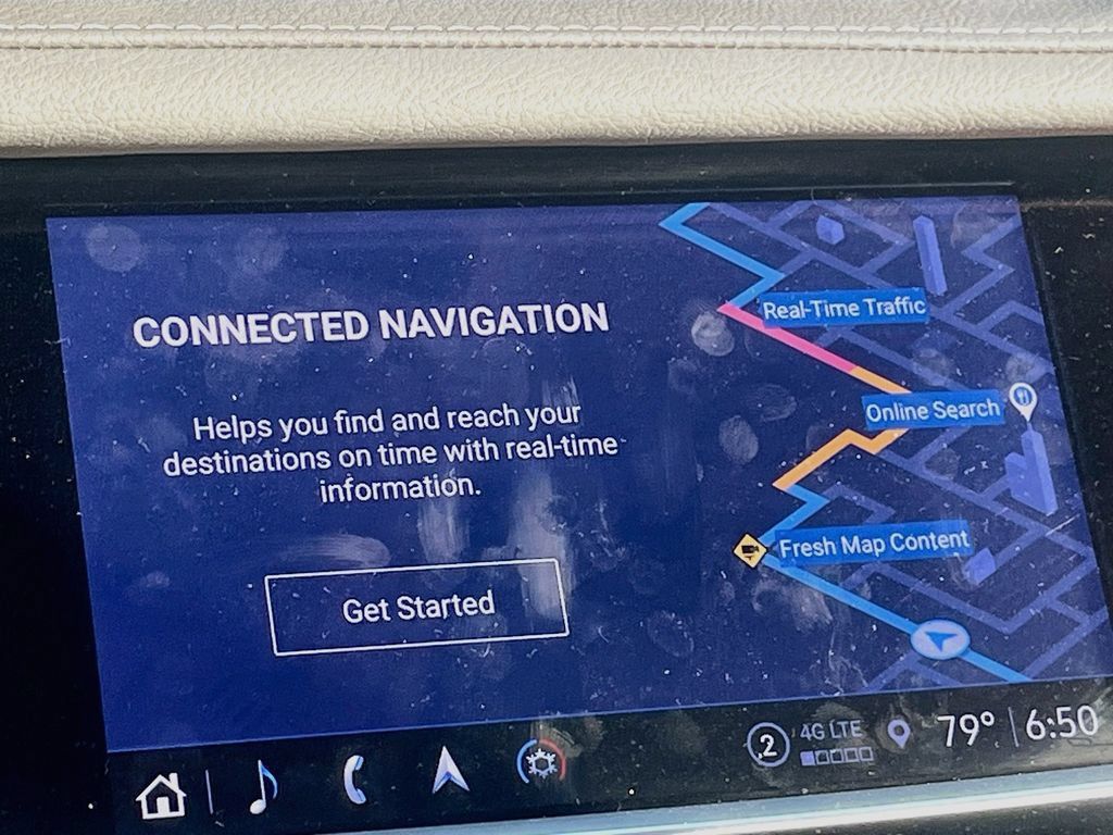Used 2025 Cadillac XT5 Premium Luxury FWD image 13
