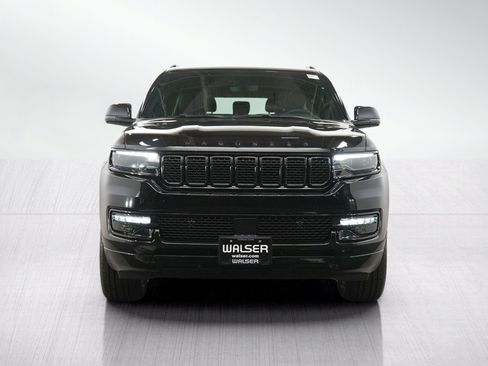 Used 2024 Jeep Wagoneer Series II AWD/4WD image 9