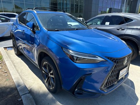 Used 2022 Lexus NX 450h+ AWD w/ Vision Package image 10