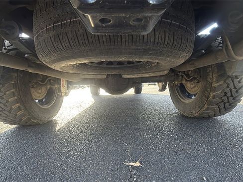 Used 2022 GMC Sierra 1500 AT4 w/ AT4 Preferred Package image 22