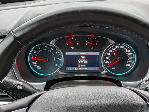 Used 2023 Chevrolet Traverse RS image 34