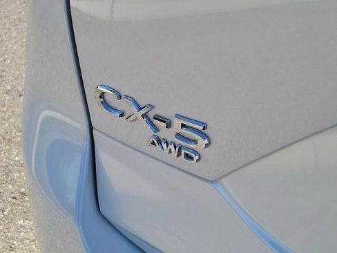 Used 2023 MAZDA CX-5 AWD 2.5 S w/ Premium Plus Pkg image 9