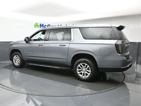 New 2026 Chevrolet Suburban LT w/ Comfort Package image 24