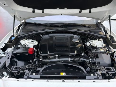 Used 2019 Jaguar F-PACE Premium image 27