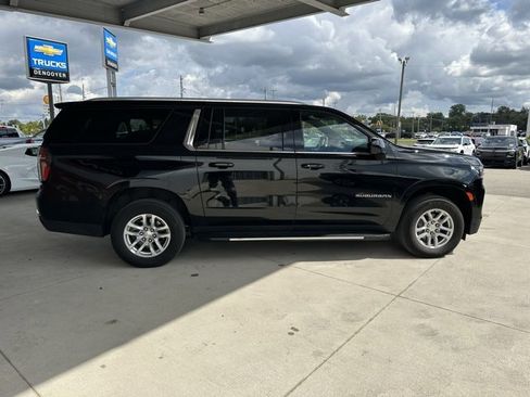 Certified 2024 Chevrolet Suburban LT image 4