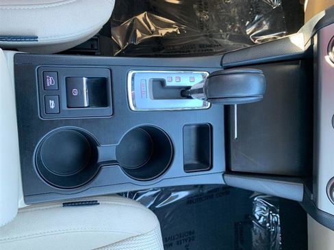 Used 2016 Subaru Outback 2.5i Premium image 28