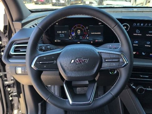 New 2026 Chevrolet Traverse LT w/ Midnight/Sport Edition FWD image 18