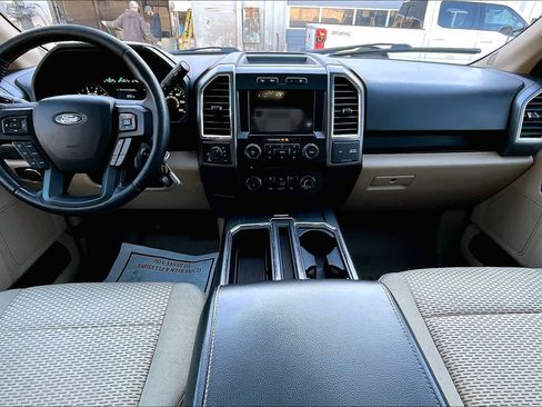 Used 2016 Ford F150 XLT w/ Equipment Group 302A Luxury image 16