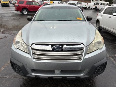 Used 2013 Subaru Outback 2.5i image 3