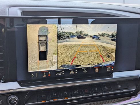 Used 2024 Chevrolet Silverado 1500 LT Trail Boss w/ LT Trail Boss Premium Package image 21