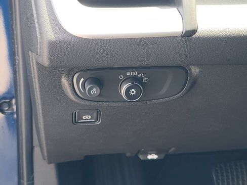 Used 2023 GMC Terrain SLE w/ Driver Convenience Package AWD/4WD image 15