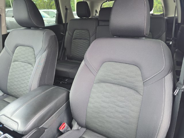Certified 2025 Nissan Pathfinder SV FWD image 23