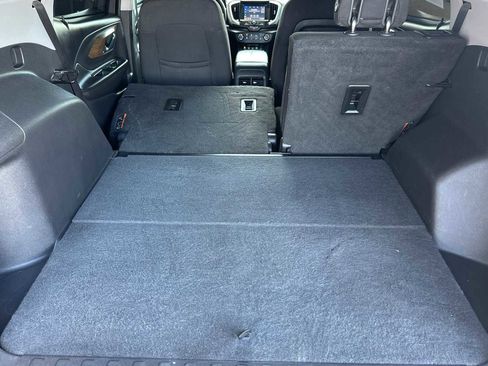 Used 2020 GMC Terrain SLE image 16