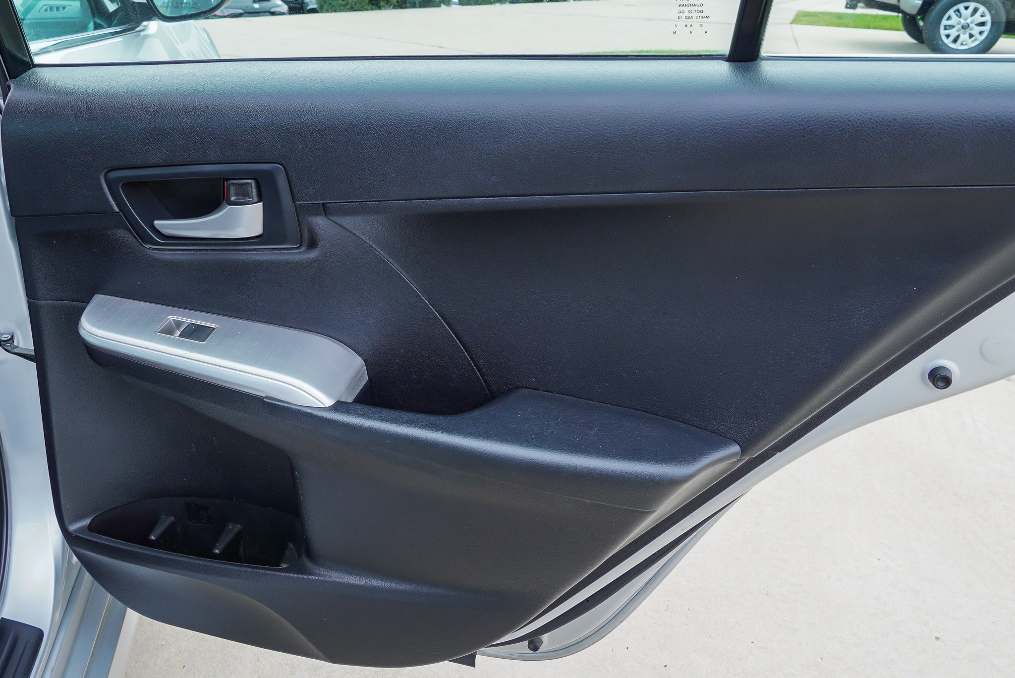 Used 2013 Toyota Camry SE FWD image 28
