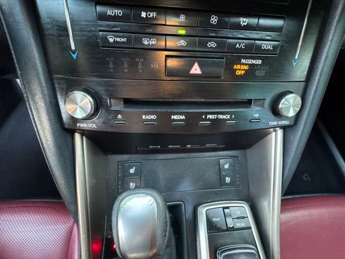 Used 2017 Lexus IS 200t F Sport w/ F Sport Package RWD image 24