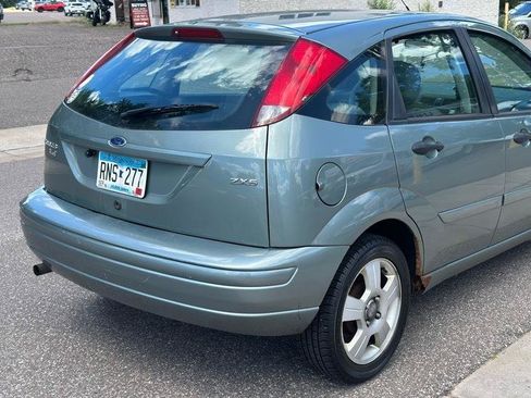 Used 2005 Ford Focus SES FWD image 10