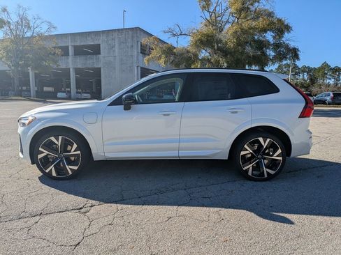 New 2026 Volvo XC60 T8 Ultra w/ Protection Package Premier AWD/4WD image 3
