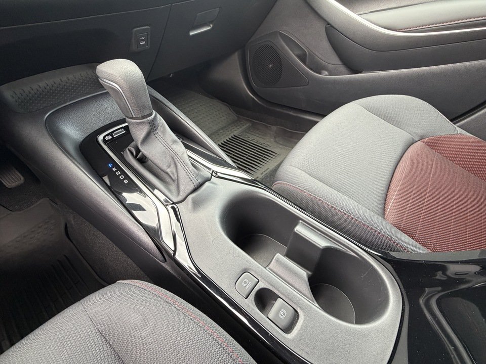 Used 2025 Toyota Corolla SE FWD image 20
