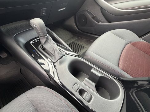Used 2025 Toyota Corolla SE FWD image 20