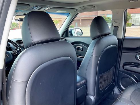 Used 2019 Kia Soul ! w/ Technology Package FWD image 11