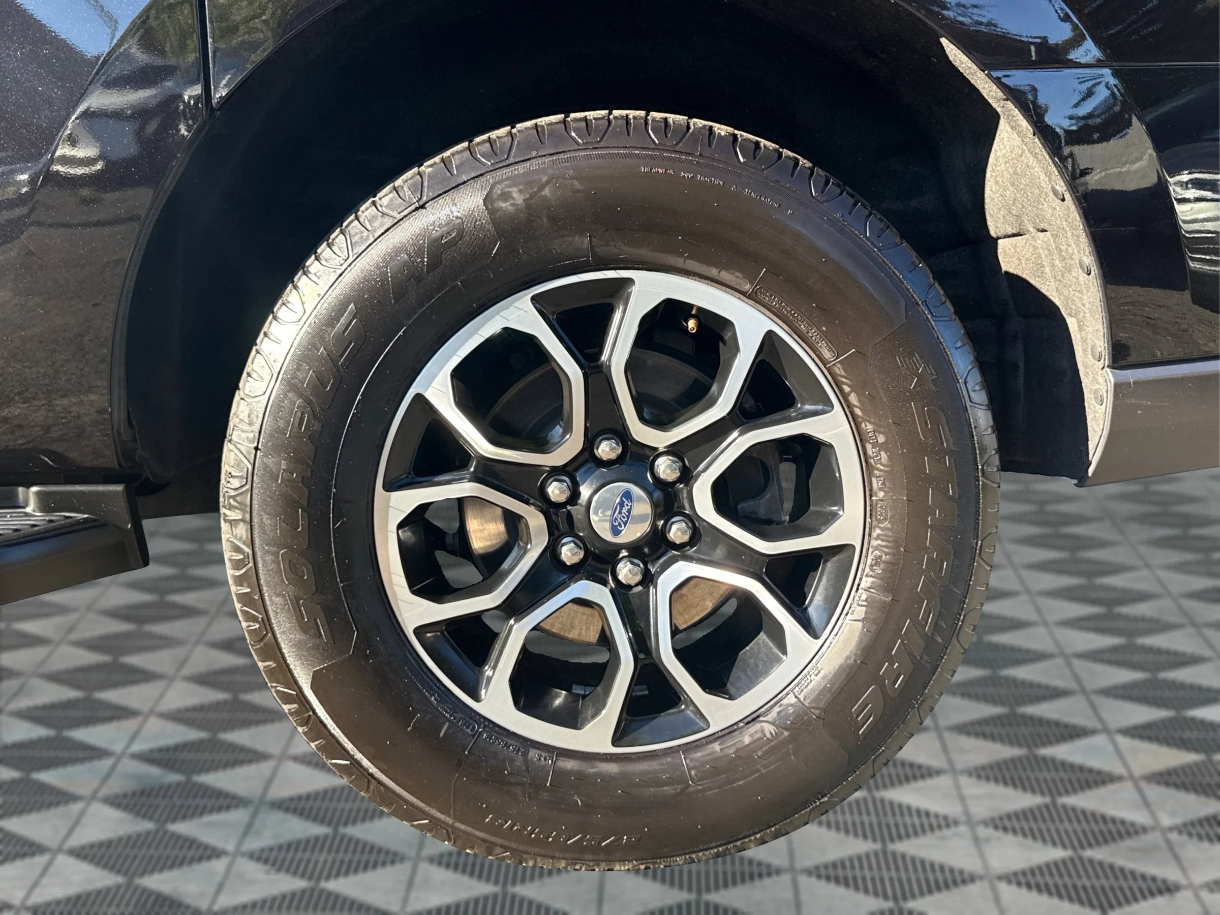 Used 2024 Ford Expedition Max XLT AWD/4WD image 22