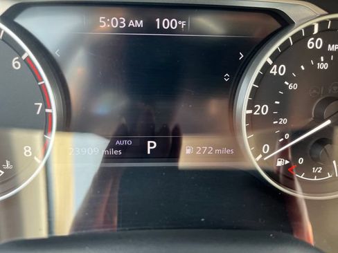 Used 2023 Nissan Rogue SL AWD/4WD image 16