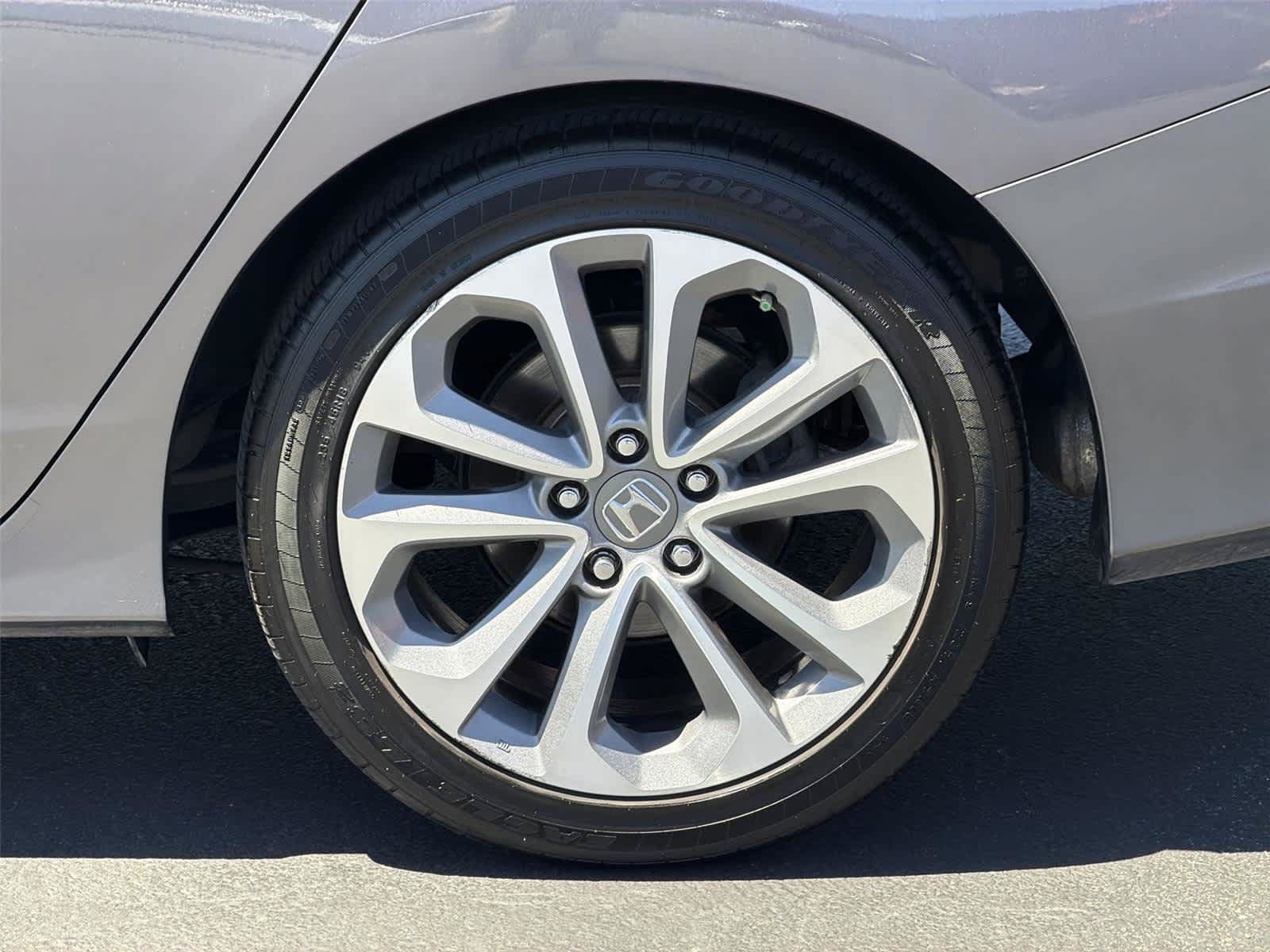 Used 2014 Honda Accord Sport image 9