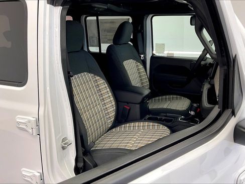 New 2026 Jeep Wrangler Unlimited Sport AWD/4WD image 9