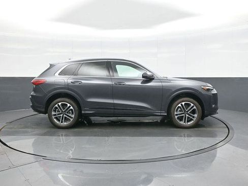 New 2025 Audi Q5 Premium image 8