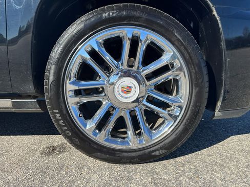 Used 2014 Cadillac Escalade ESV Platinum image 47