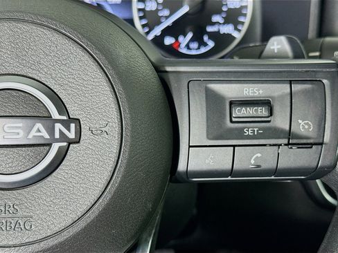 Used 2023 Nissan Rogue S FWD image 14